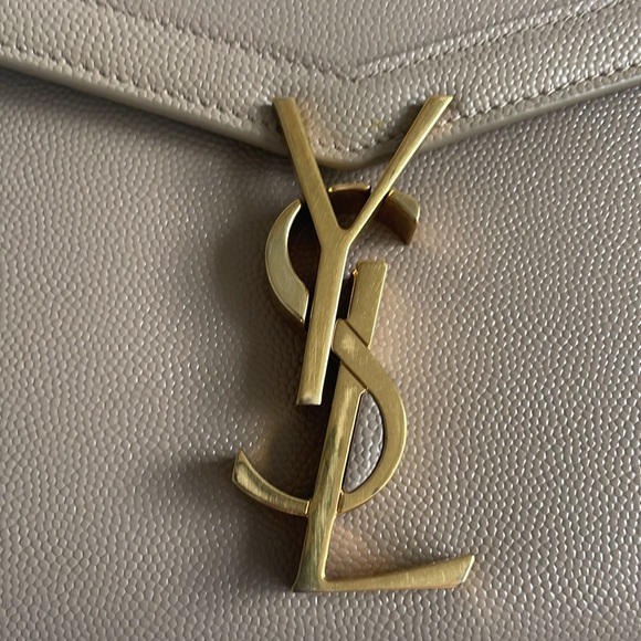 YSL Cassandra Wallet in Chain - Picture 5 of 17